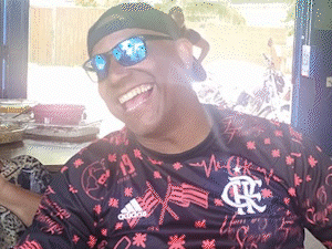 Flamenguista roxo, garçom Eules morreu e deixou clientes arrasados